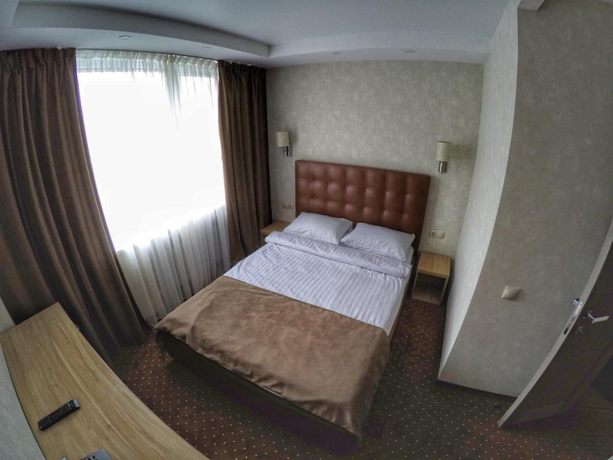 Hotel Druzhba Kiev Exterior foto