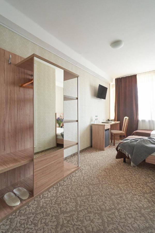 Hotel Druzhba Kiev Exterior foto